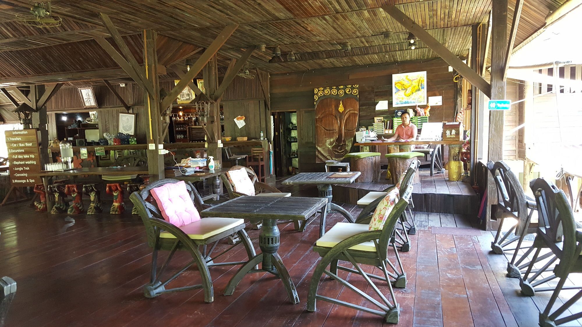 Montania Lifestyle Hotel Phanom Exterior foto